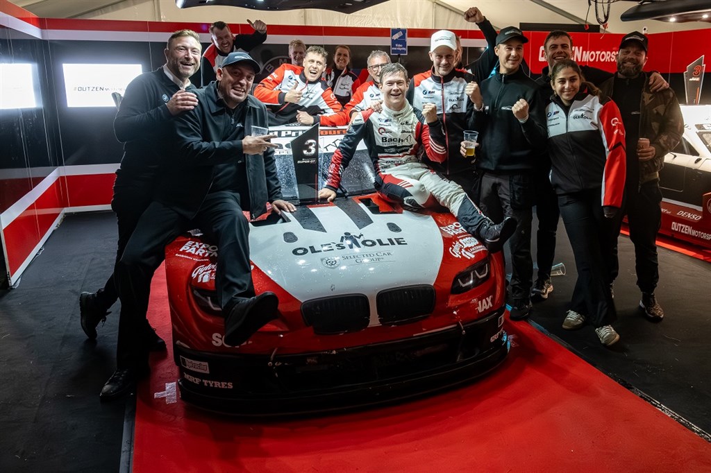 Sæsonafslutningen nærmer sig – kampen om Danmarksmesterskabet spidser til. 
(Foto: Outzen Motorsport)